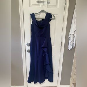 Size 12  beautifully fit on body dress